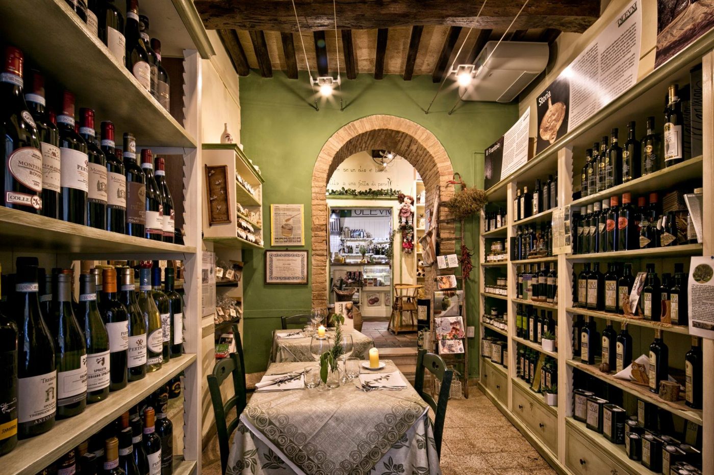 Scopri di più sull'articolo Degustazione dei migliori Oli Evo dell’Umbria e visita guidata in Frantoio